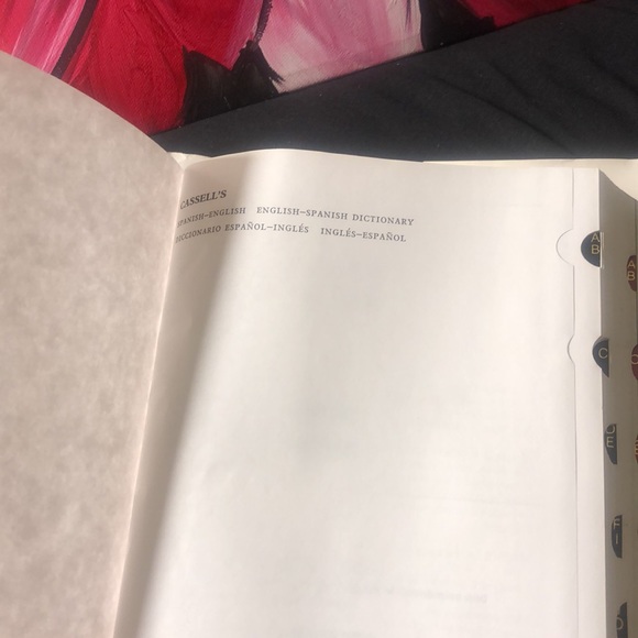Cassell’s Spanish -English & English to Spanish Dictionary - Picture 11 of 13